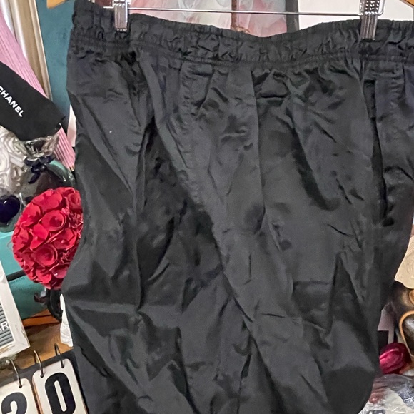 Nike Windrunner
Men's Woven Lined Pants - Picture 5 of 10